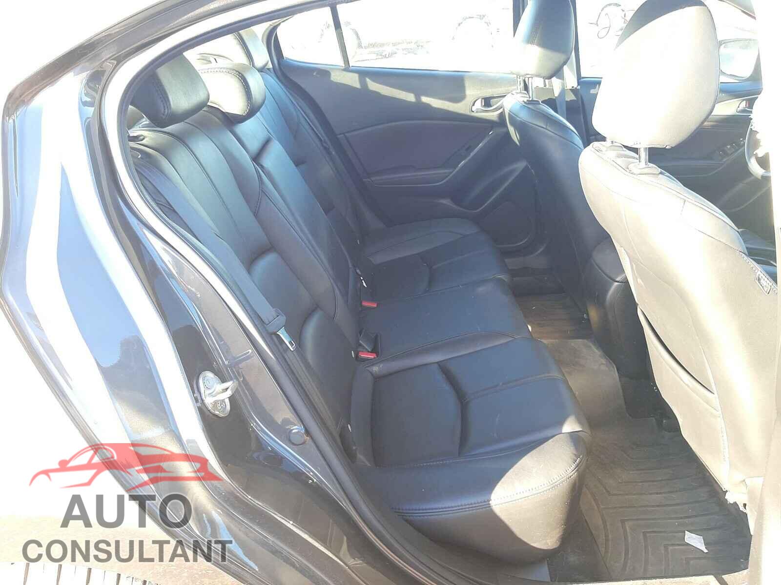 MAZDA 3 2017 - 3MZBN1V74HM149832