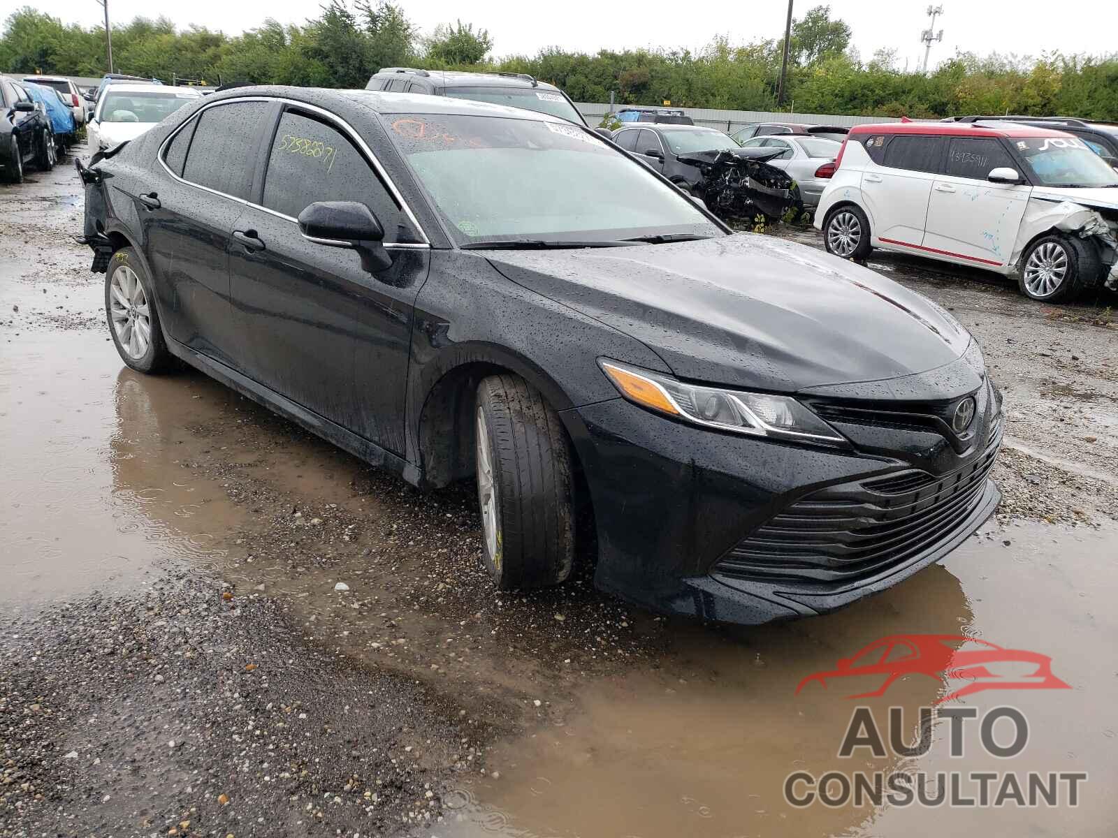 TOYOTA CAMRY 2018 - 4T1B11HK6JU525605