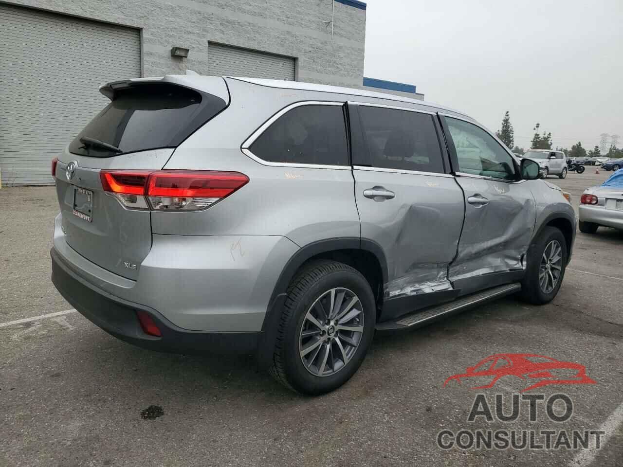 TOYOTA HIGHLANDER 2019 - 5TDKZRFHXKS299951