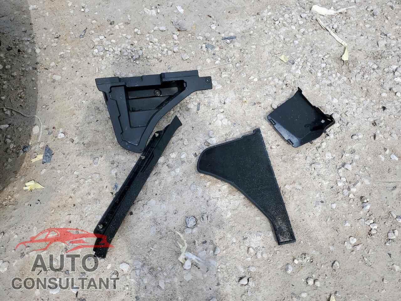LEXUS CT 200 2011 - JTHKD5BH9B2016202