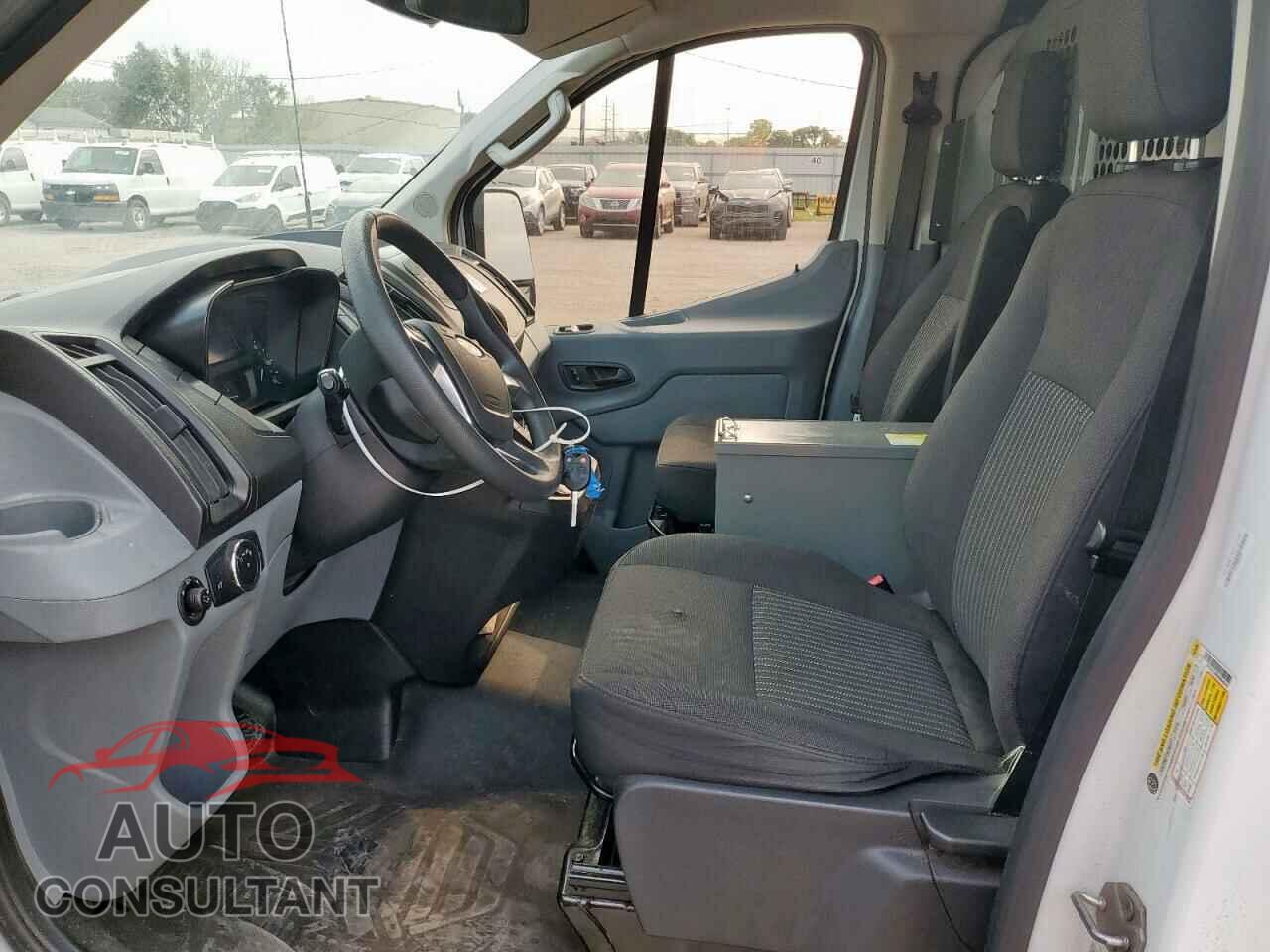 FORD TRANSIT 2019 - 1FTYR1ZM2KKB60201