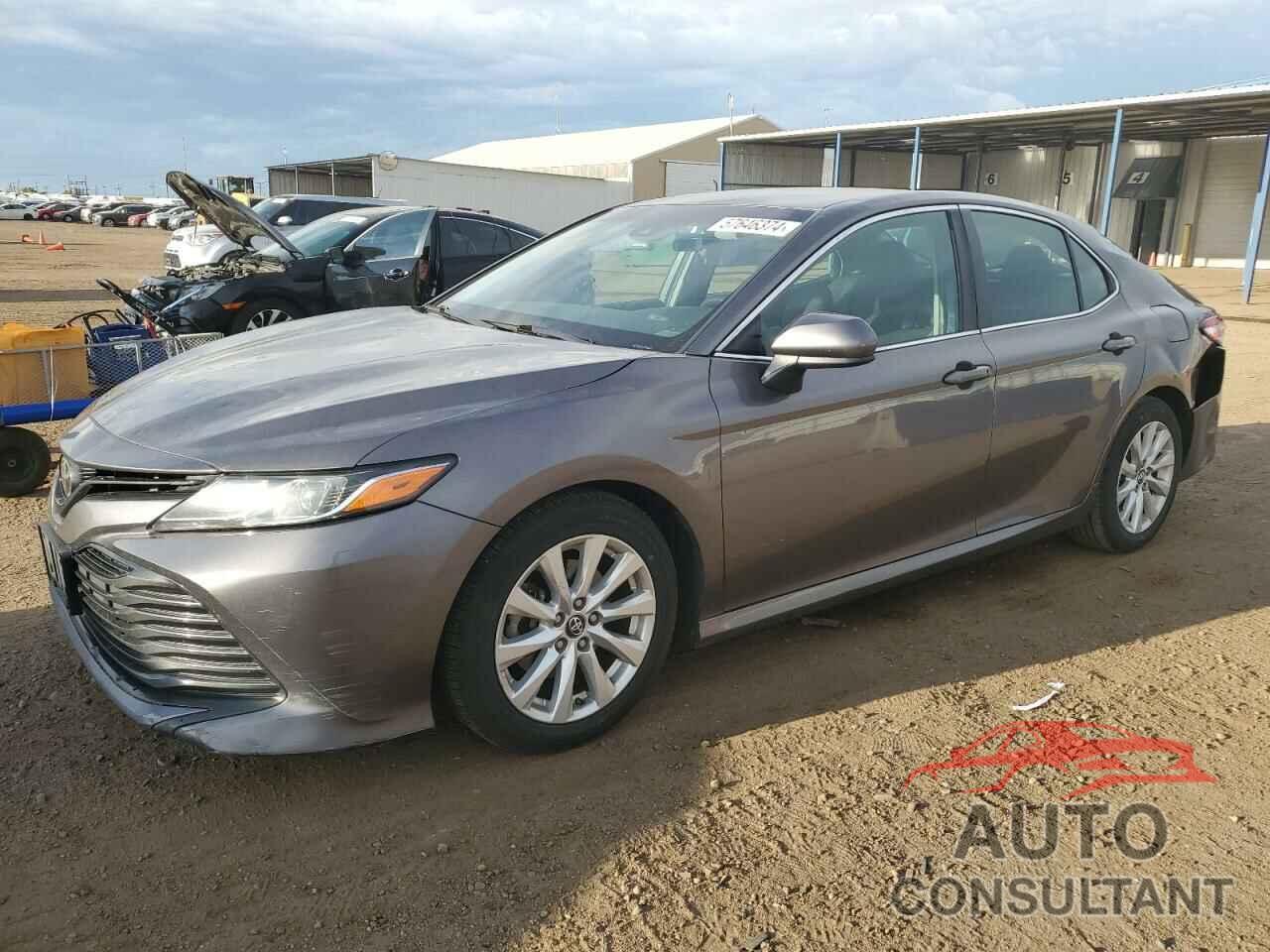 TOYOTA CAMRY 2018 - 4T1B11HK0JU010857