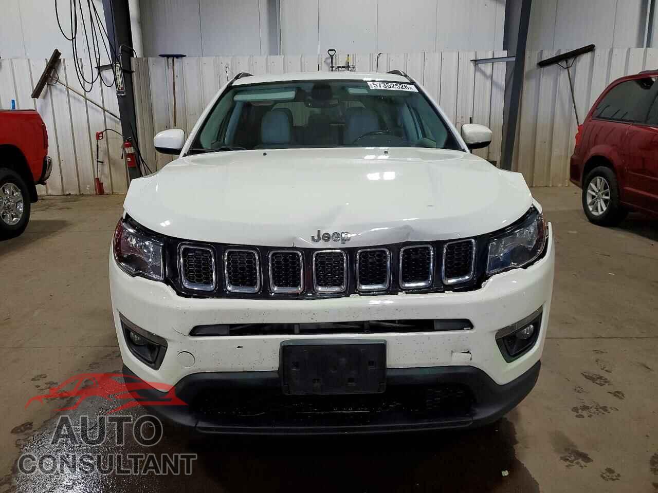 JEEP COMPASS 2017 - 3C4NJDBB2HT693404