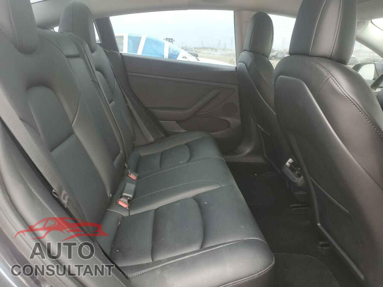 TESLA MODEL 3 2022 - 5YJ3E1EA6NF241981