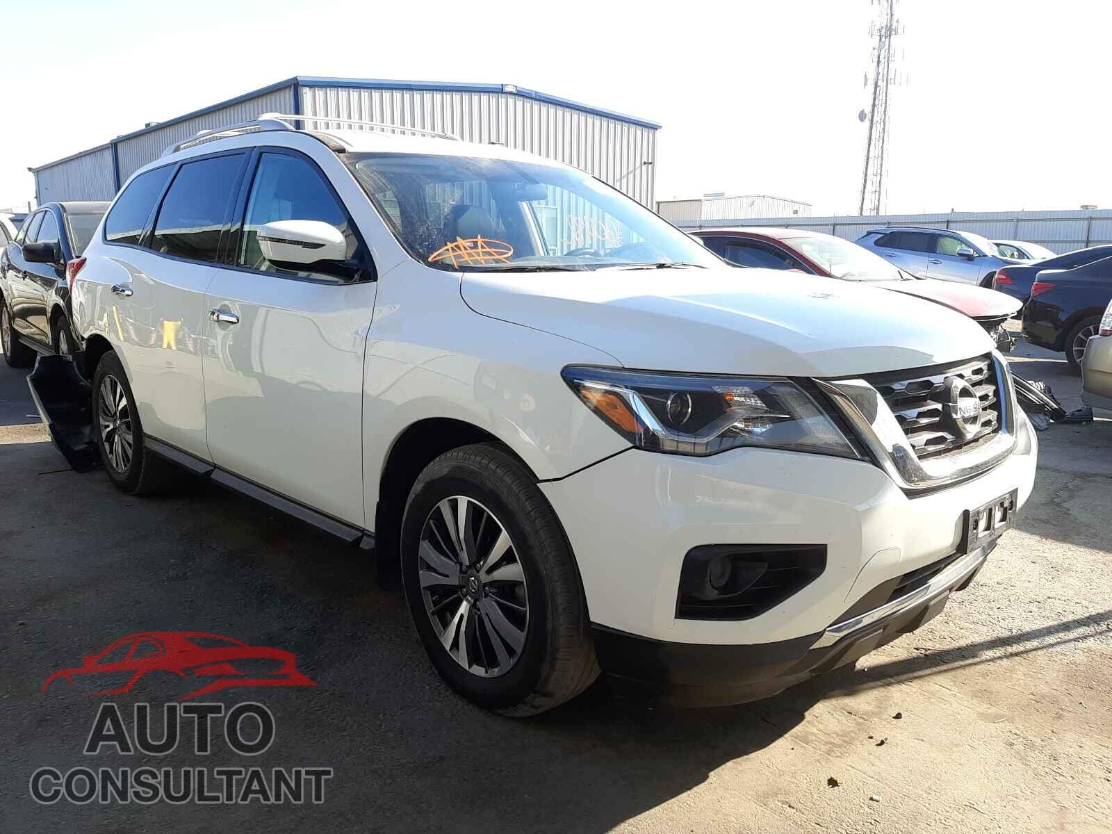 NISSAN PATHFINDER 2017 - 5N1DR2MN6HC680257
