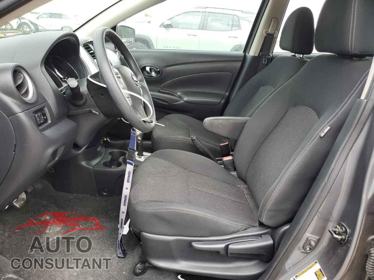 NISSAN VERSA 2019 - 3N1CN7AP3KL802490