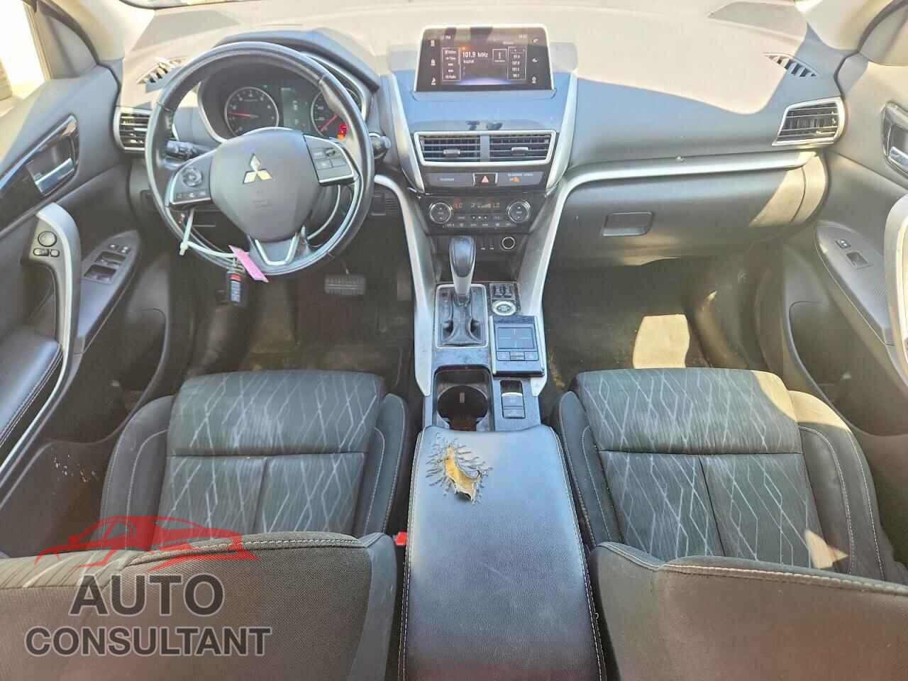 MITSUBISHI ECLIPSE 2018 - JA4AT5AA7JZ048795