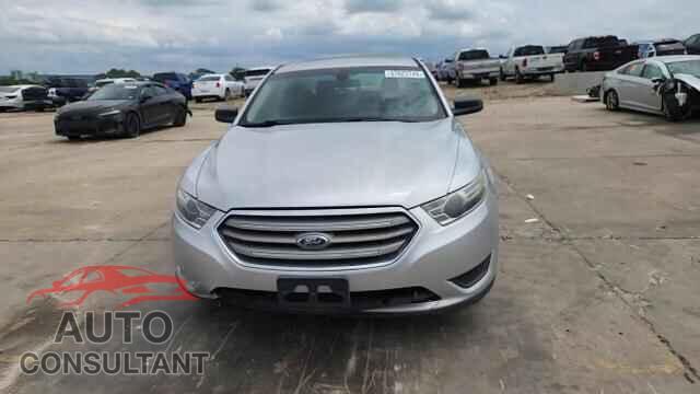 FORD TAURUS 2017 - 1FAHP2D87HG122521