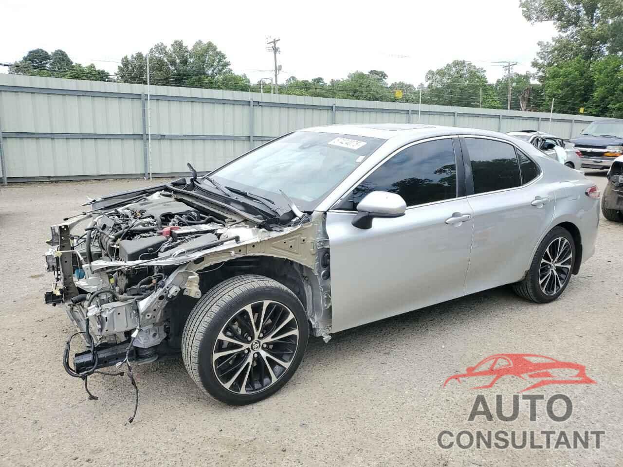 TOYOTA CAMRY 2018 - 4T1B11HK5JU086493