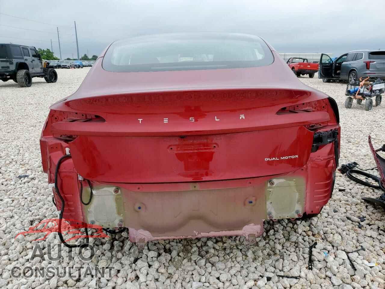 TESLA MODEL 3 2024 - 5YJ3E1EB3RF766253