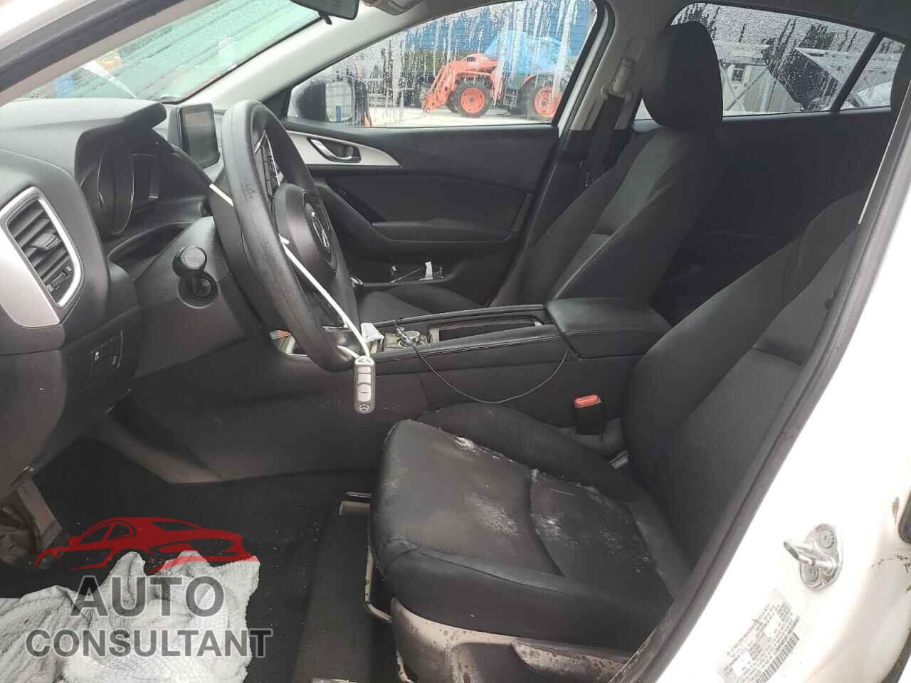 MAZDA 3 2017 - 3MZBN1U71HM104283