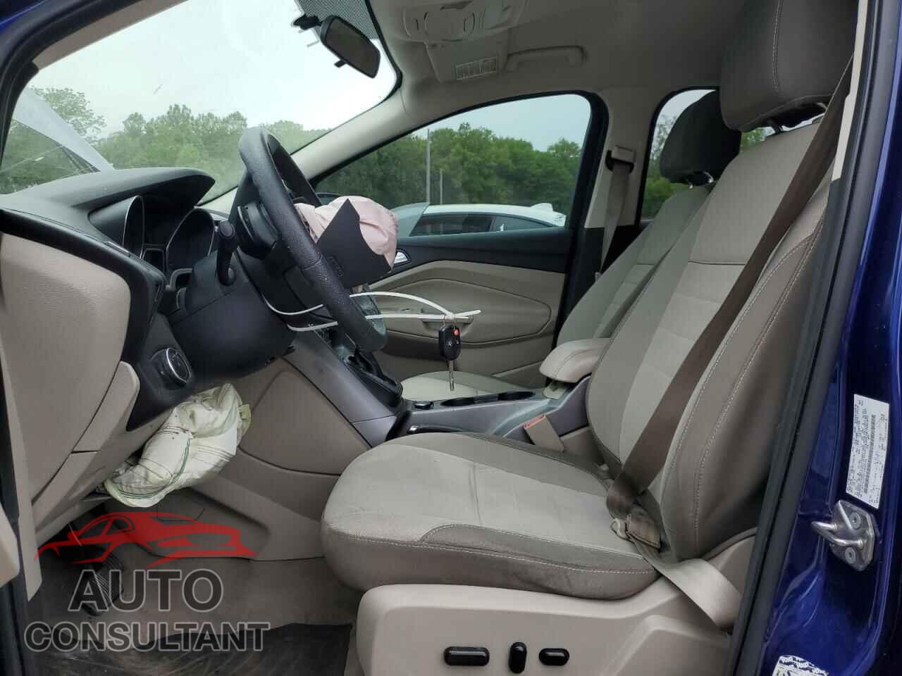 FORD ESCAPE 2015 - 1FMCU0GX6FUB05725