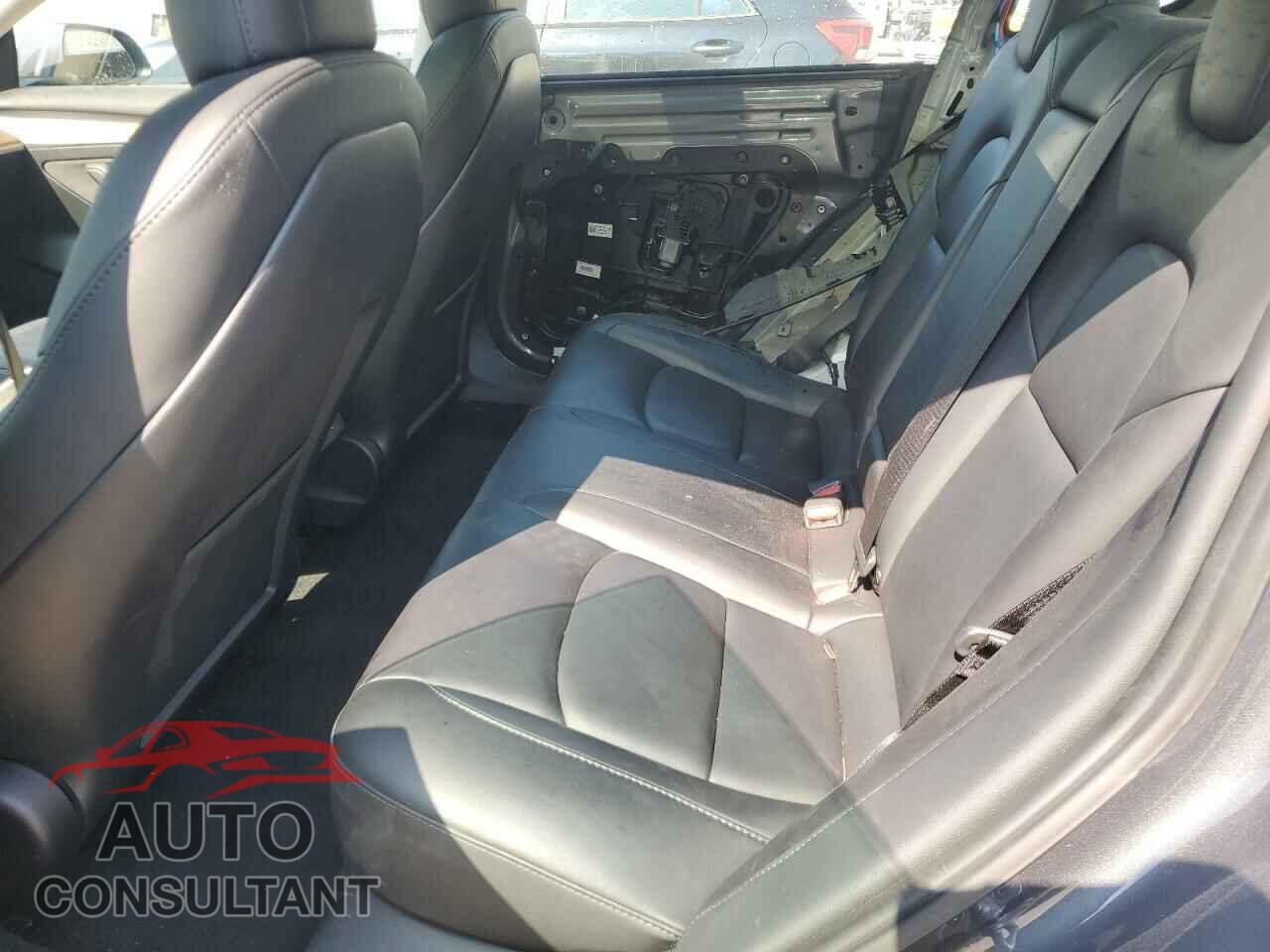 TESLA MODEL 3 2023 - 5YJ3E1EAXPF446691