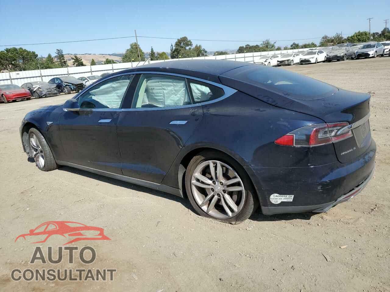 TESLA MODEL S 2013 - 5YJSA1AC9DFP10400