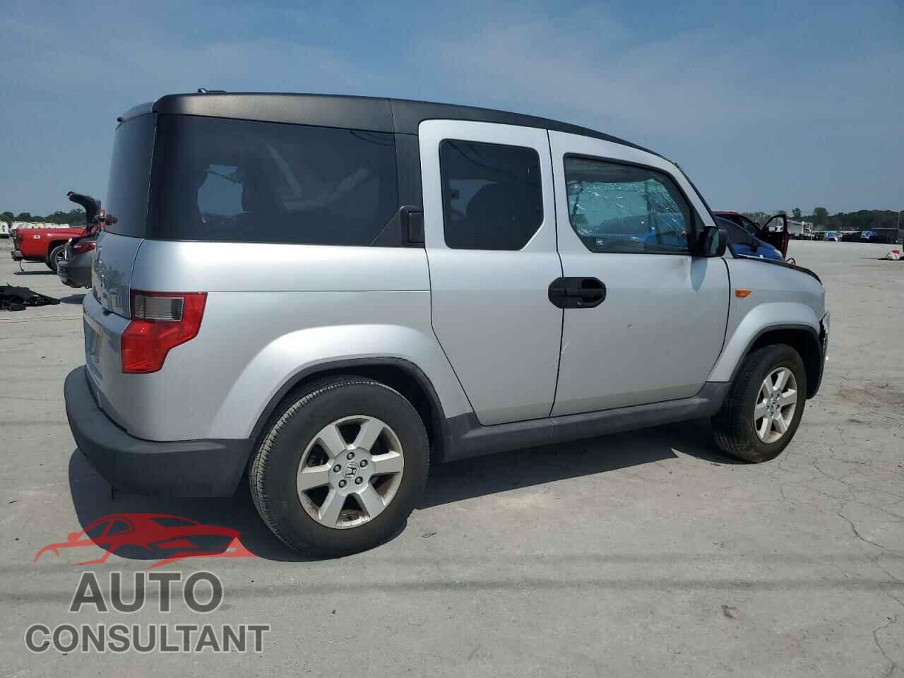 HONDA ELEMENT 2011 - 5J6YH1H73BL000797
