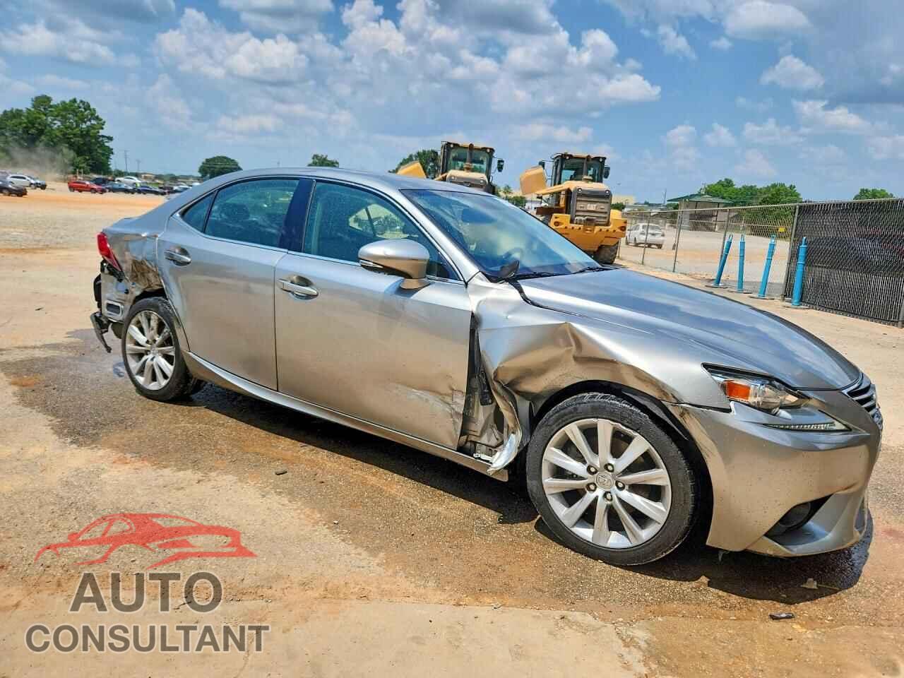 LEXUS IS 2015 - JTHBF1D2XF5056580