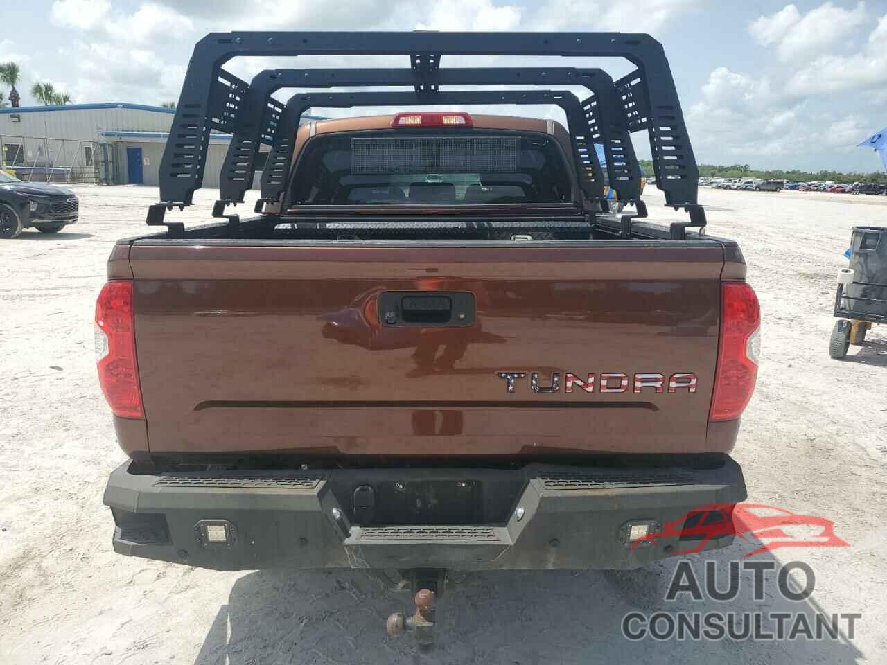 TOYOTA TUNDRA 2017 - 5TFFW5F12HX223522