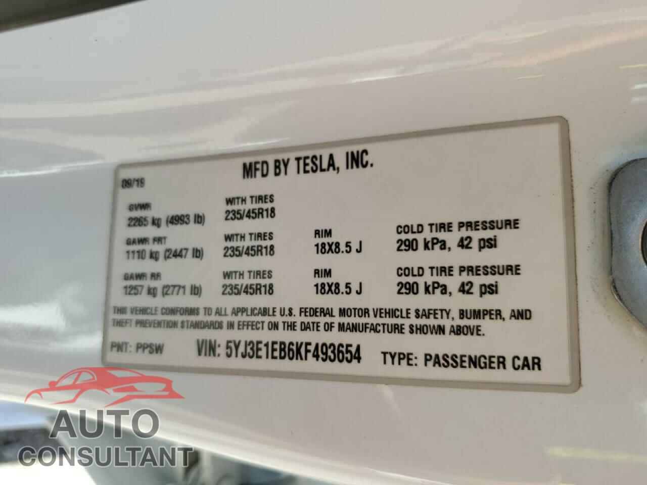 TESLA MODEL 3 2019 - 5YJ3E1EB6KF493654