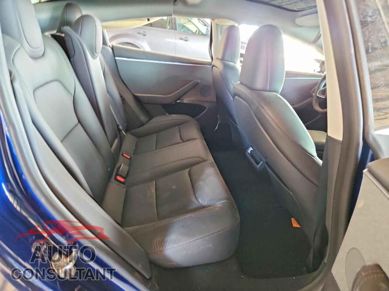 TESLA MODEL 3 2024 - 5YJ3E1EA2RF744154
