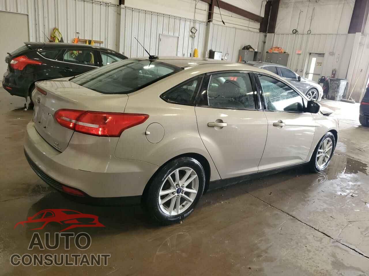 FORD FOCUS 2015 - 1FADP3F24FL357590