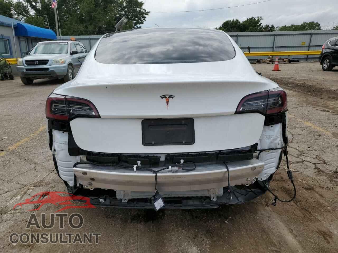 TESLA MODEL 3 2021 - 5YJ3E1EA2MF027214