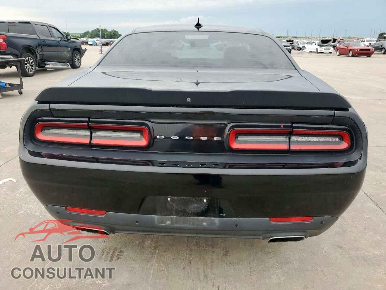 DODGE CHALLENGER 2018 - 2C3CDZAG8JH172005