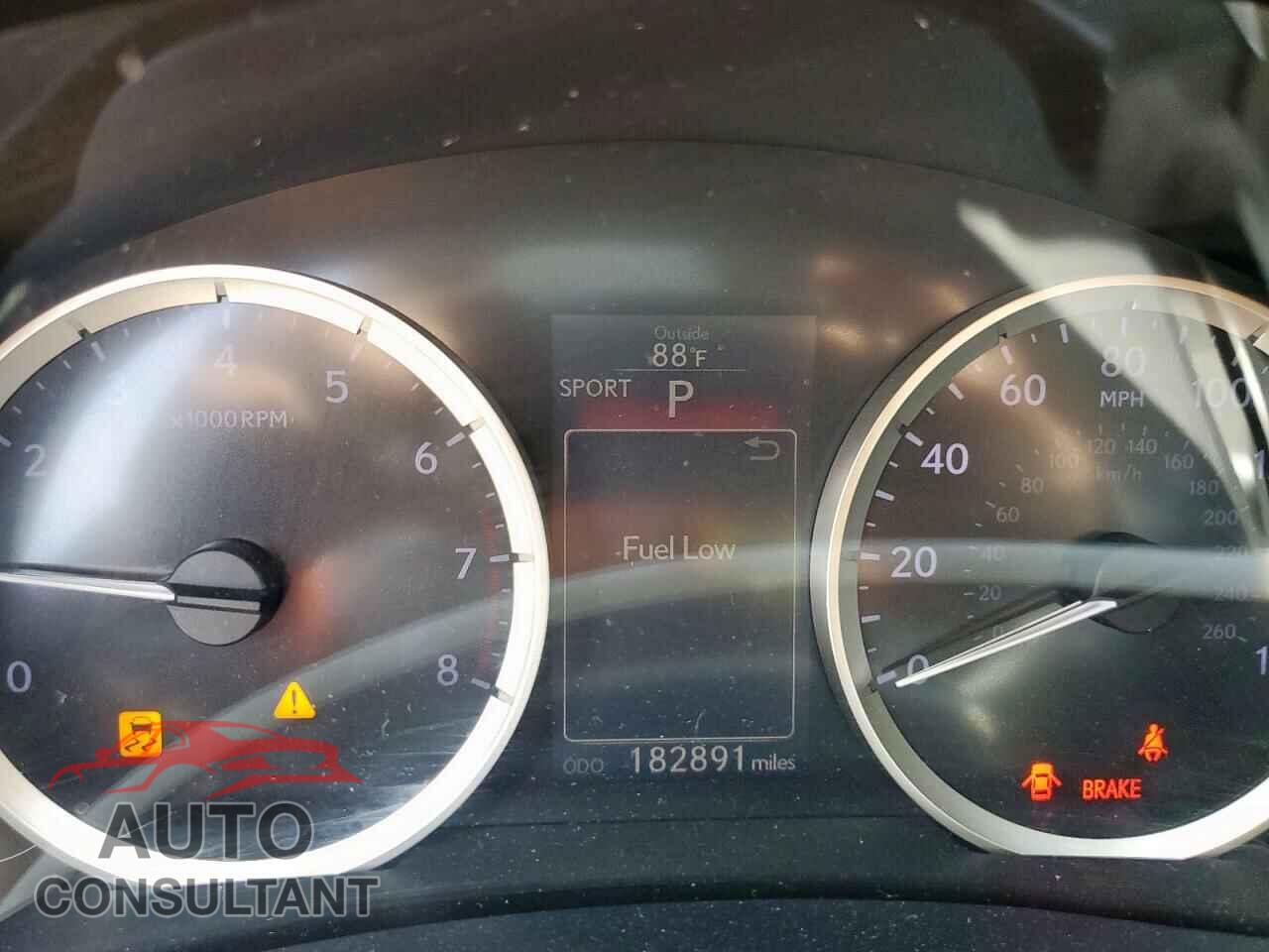 LEXUS IS 2015 - JTHBF1D25F5057345