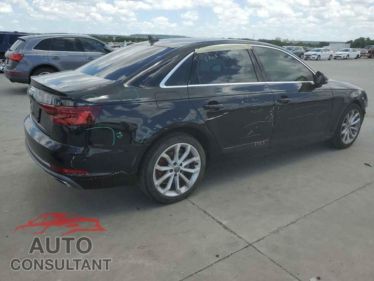 AUDI A4 2019 - WAUHMAF48KN004565