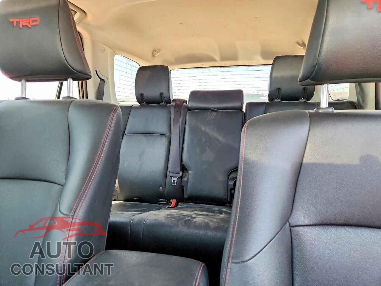 TOYOTA 4RUNNER 2020 - JTEBU5JR2L5750414
