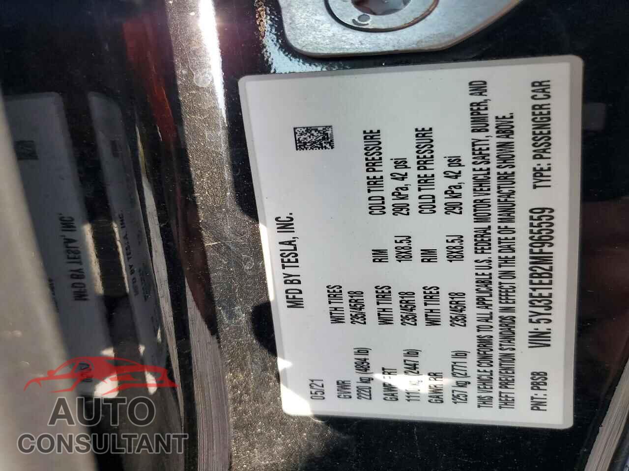 TESLA MODEL 3 2021 - 5YJ3E1EB2MF965559