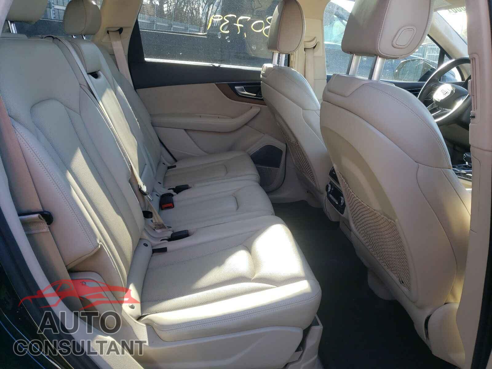 AUDI Q7 2017 - WA1VAAF79HD044364