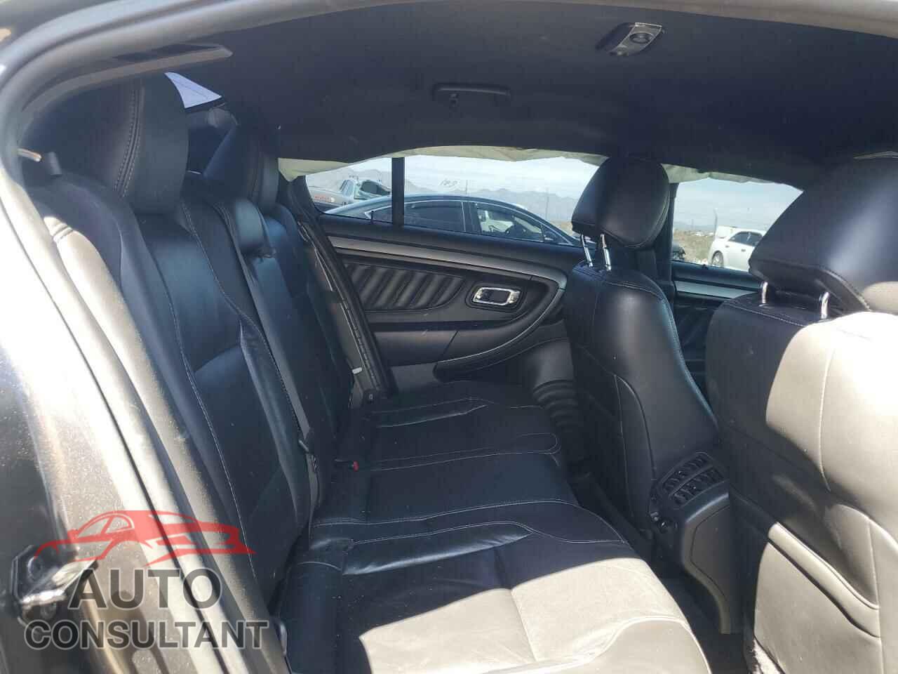 FORD TAURUS 2017 - 1FAHP2E85HG126033
