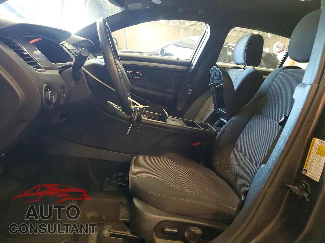 FORD TAURUS 2015 - 1FAHP2E83FG181898