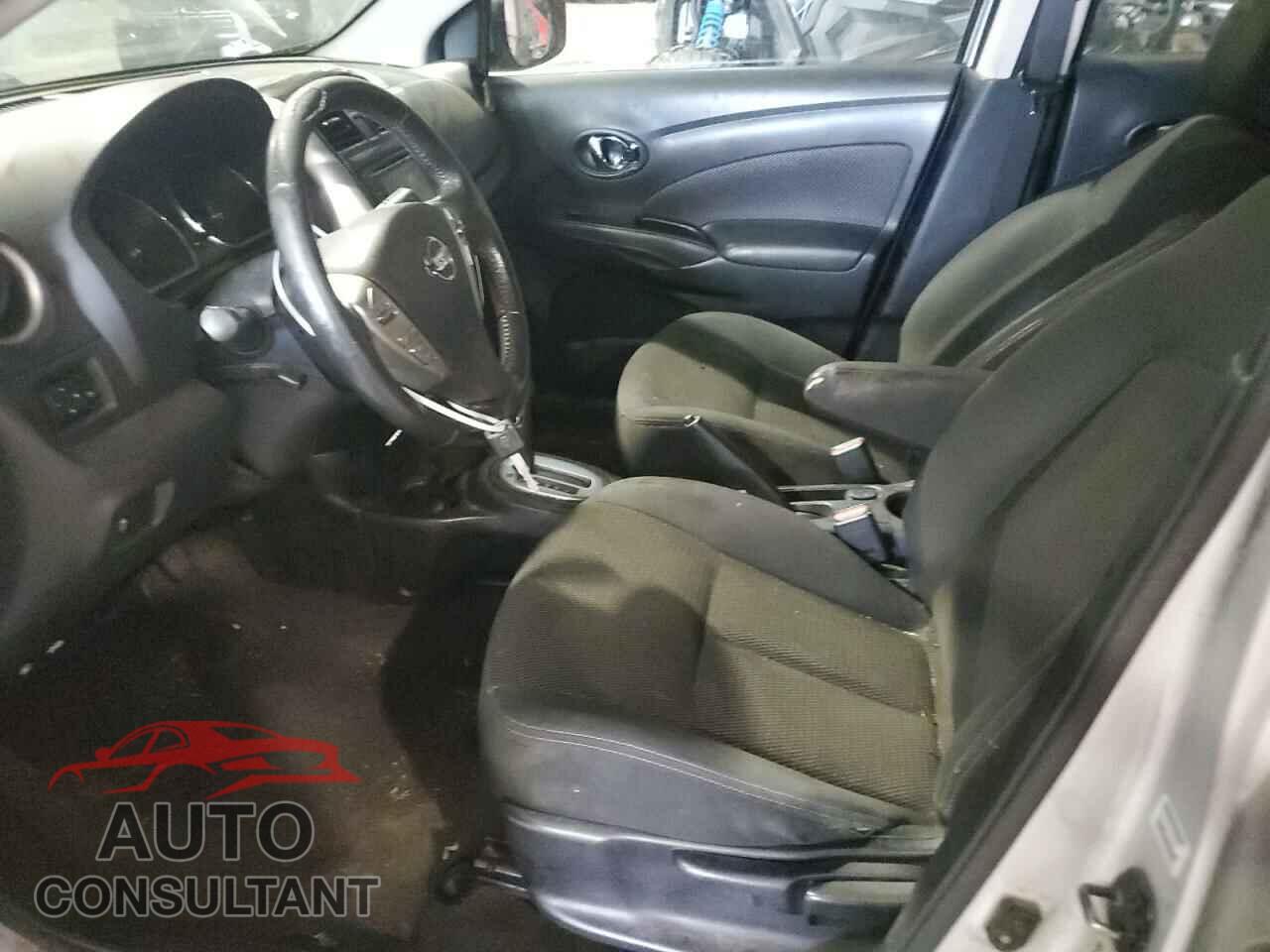 NISSAN VERSA 2017 - 3N1CN7AP1HL824965