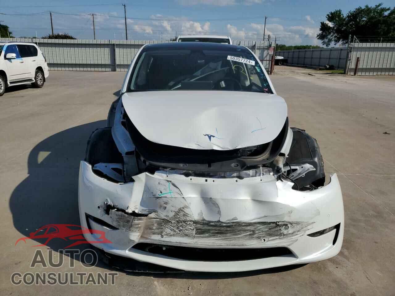 TESLA MODEL Y 2021 - 5YJYGDEE2MF120979