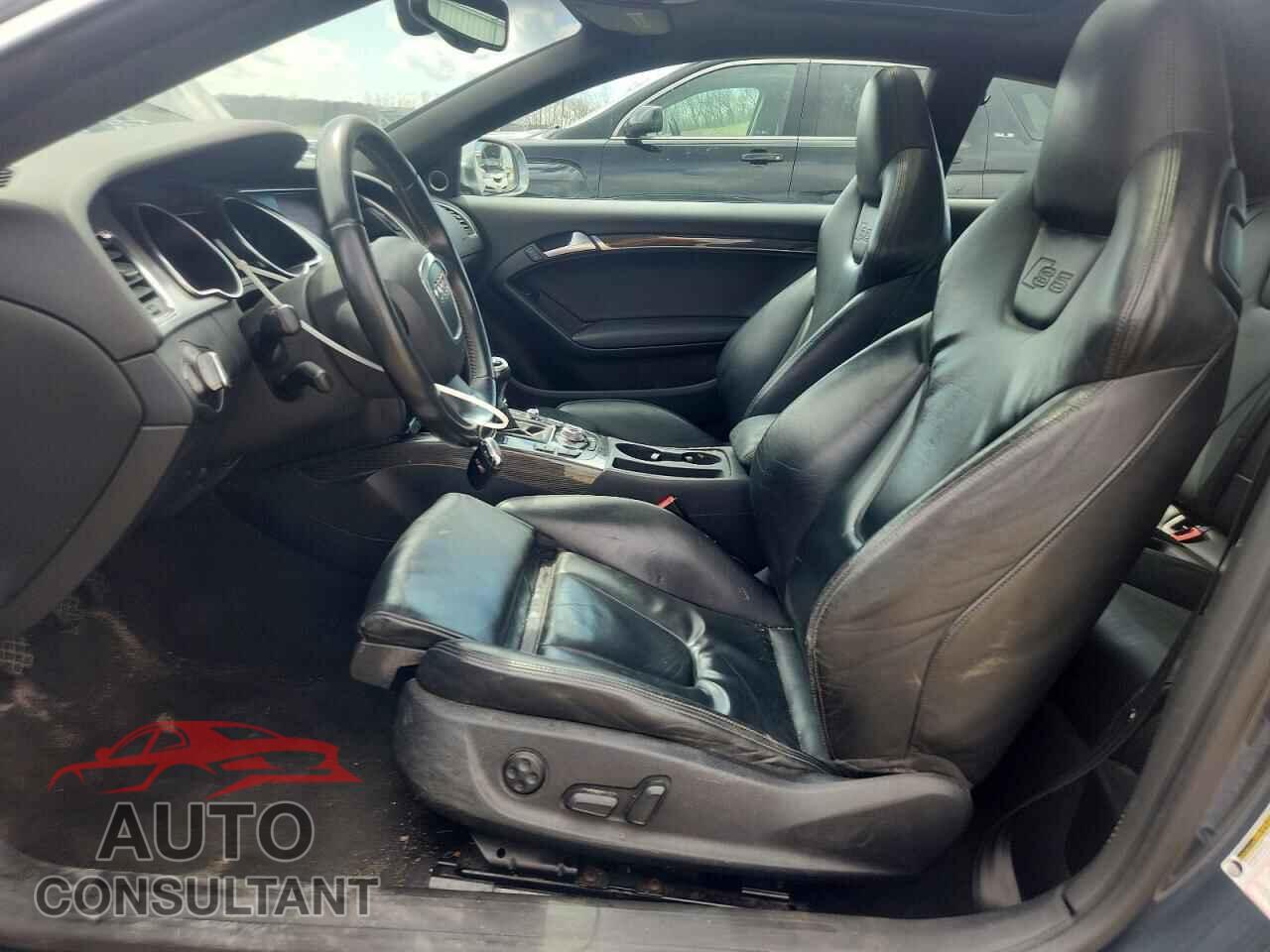 AUDI S5/RS5 2011 - WAUGVAFR6BA063125