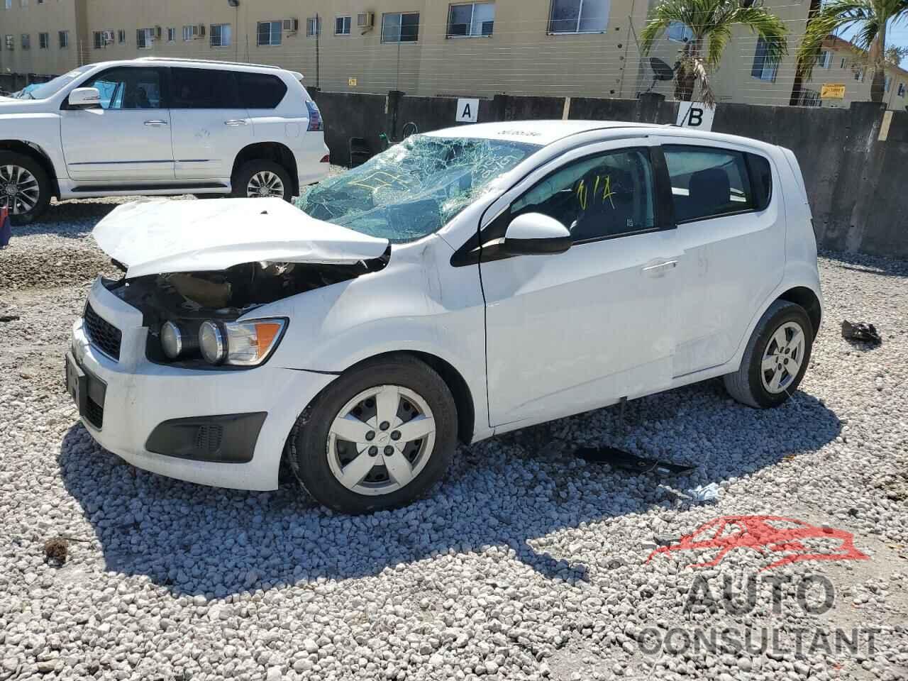 CHEVROLET SONIC 2016 - 1G1JA6SH3G4173708