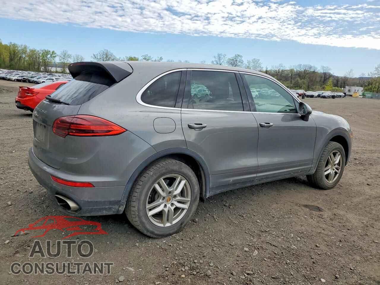 PORSCHE CAYENNE 2018 - WP1AA2A25JKA04739