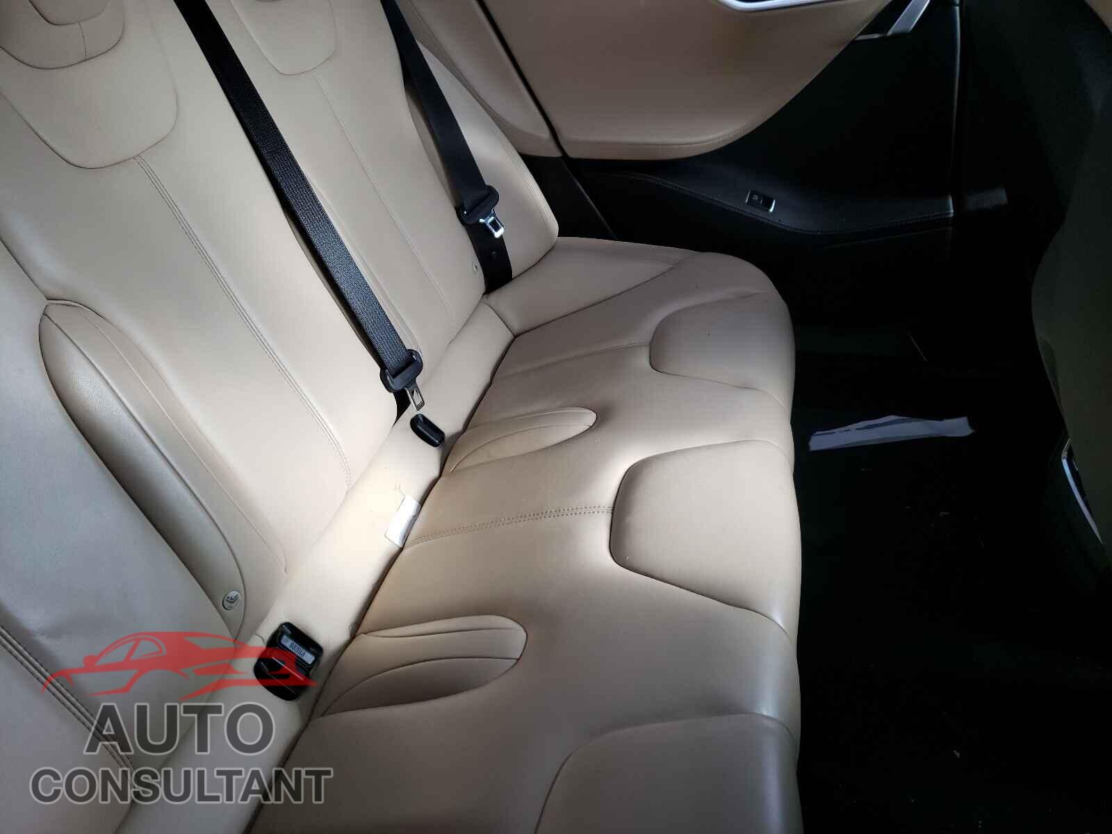 TESLA MODEL S 2016 - 5YJSA1E18GF173323