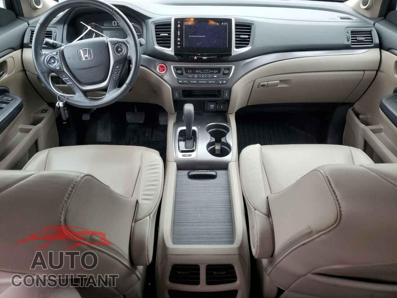 HONDA PILOT 2018 - 5FNYF6H5XJB045213