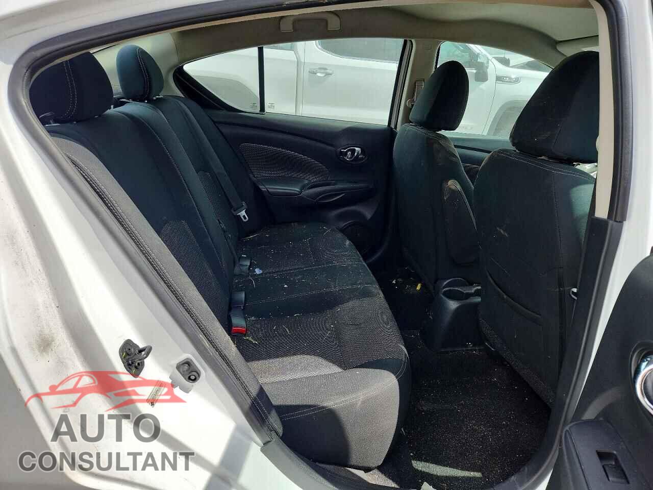 NISSAN VERSA 2019 - 3N1CN7AP3KL850863