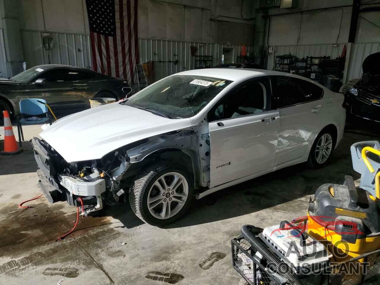 FORD FUSION 2018 - 3FA6P0LU7JR101290