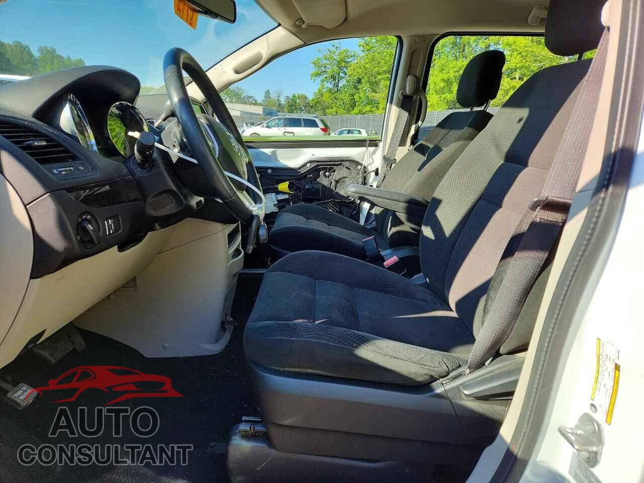 DODGE CARAVAN 2017 - 2C4RDGBGXHR640636
