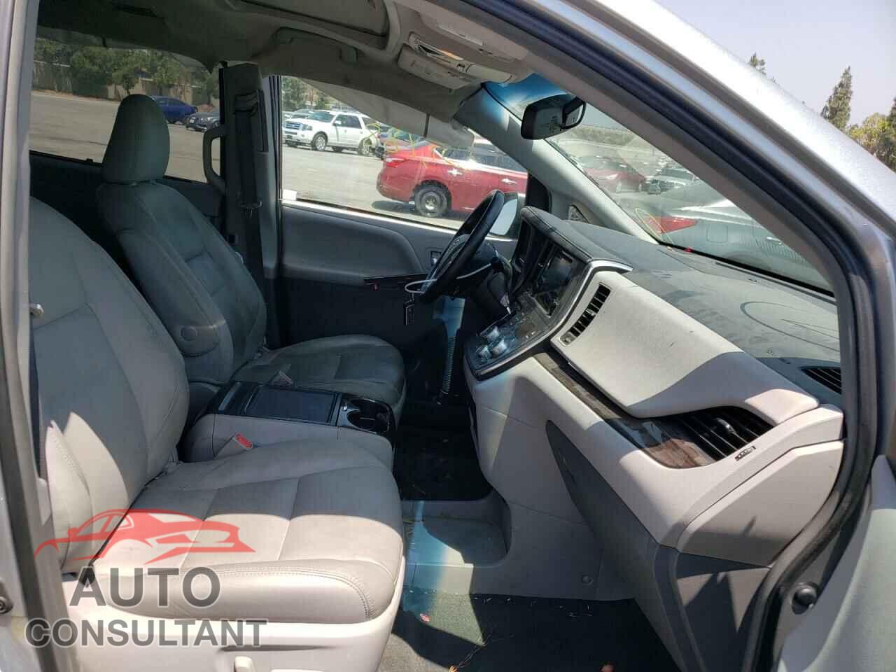TOYOTA SIENNA 2016 - 5TDYK3DCXGS717841