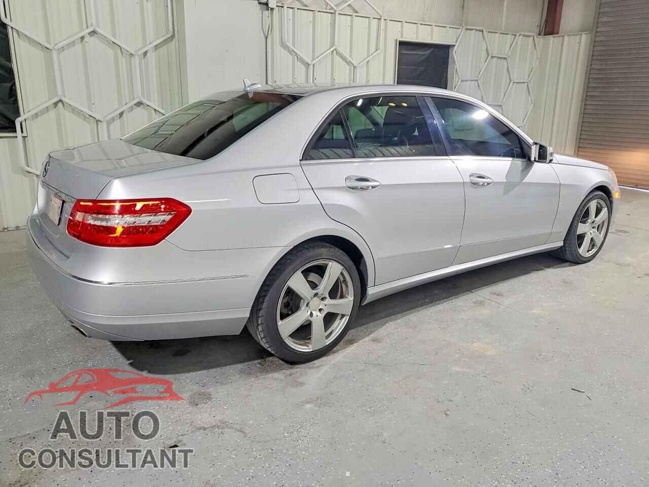 MERCEDES-BENZ E-CLASS 2011 - WDDHF5GB6BA355375