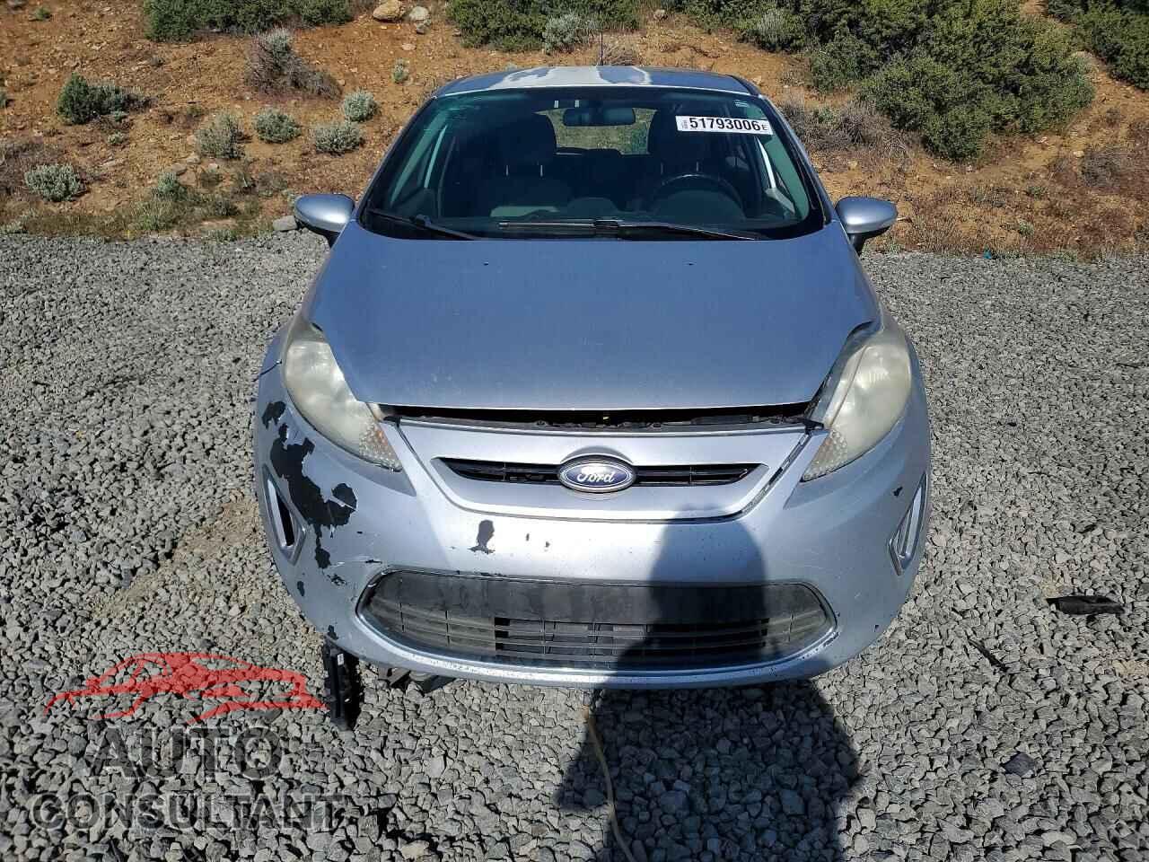 FORD FIESTA 2013 - 3FADP4EJ1DM215000