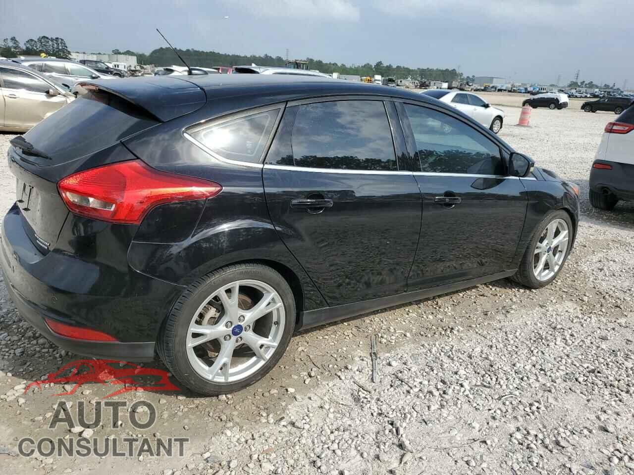FORD FOCUS 2016 - 1FADP3N25GL215901