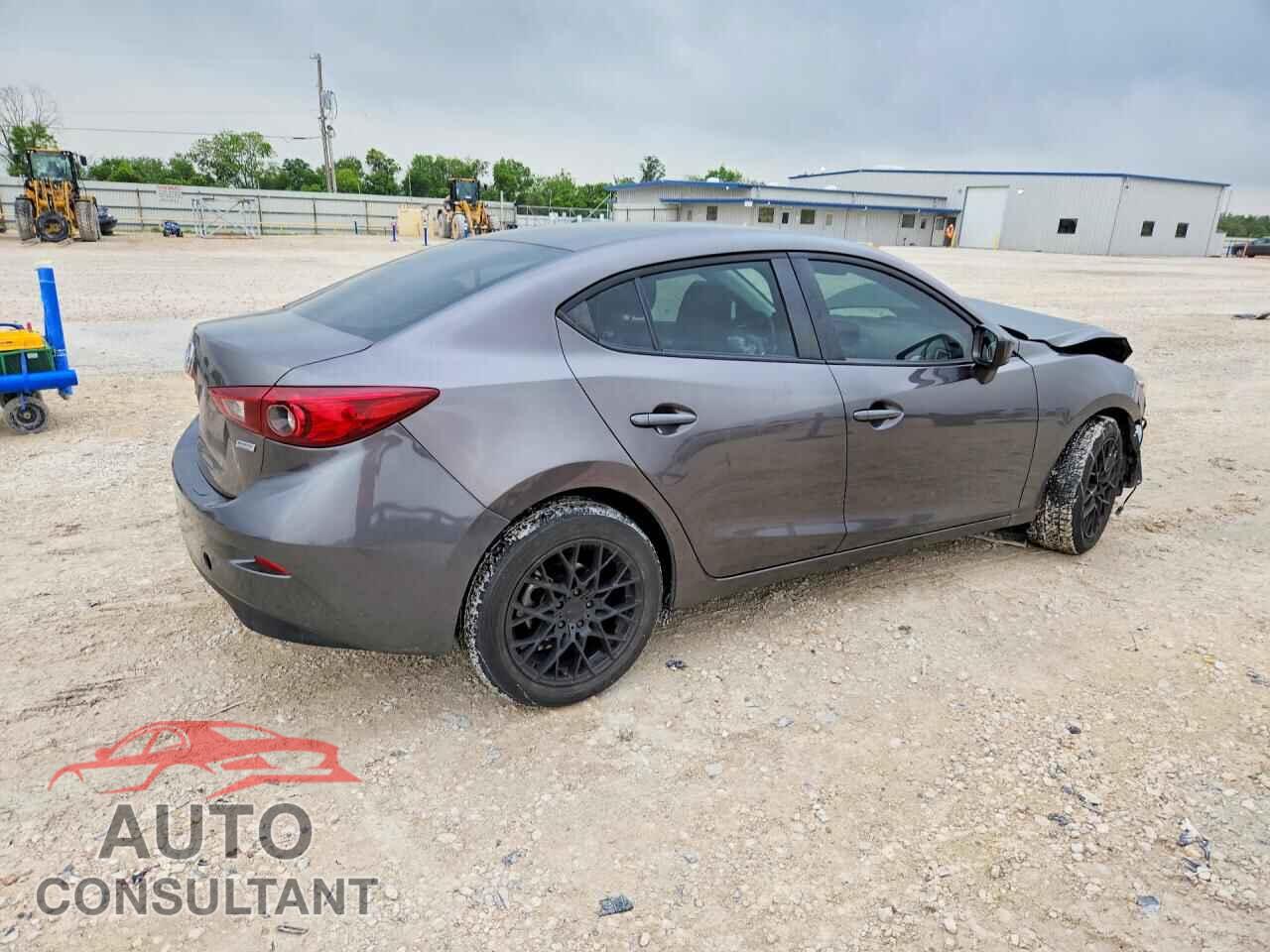 MAZDA 3 2018 - 3MZBN1U78JM203902