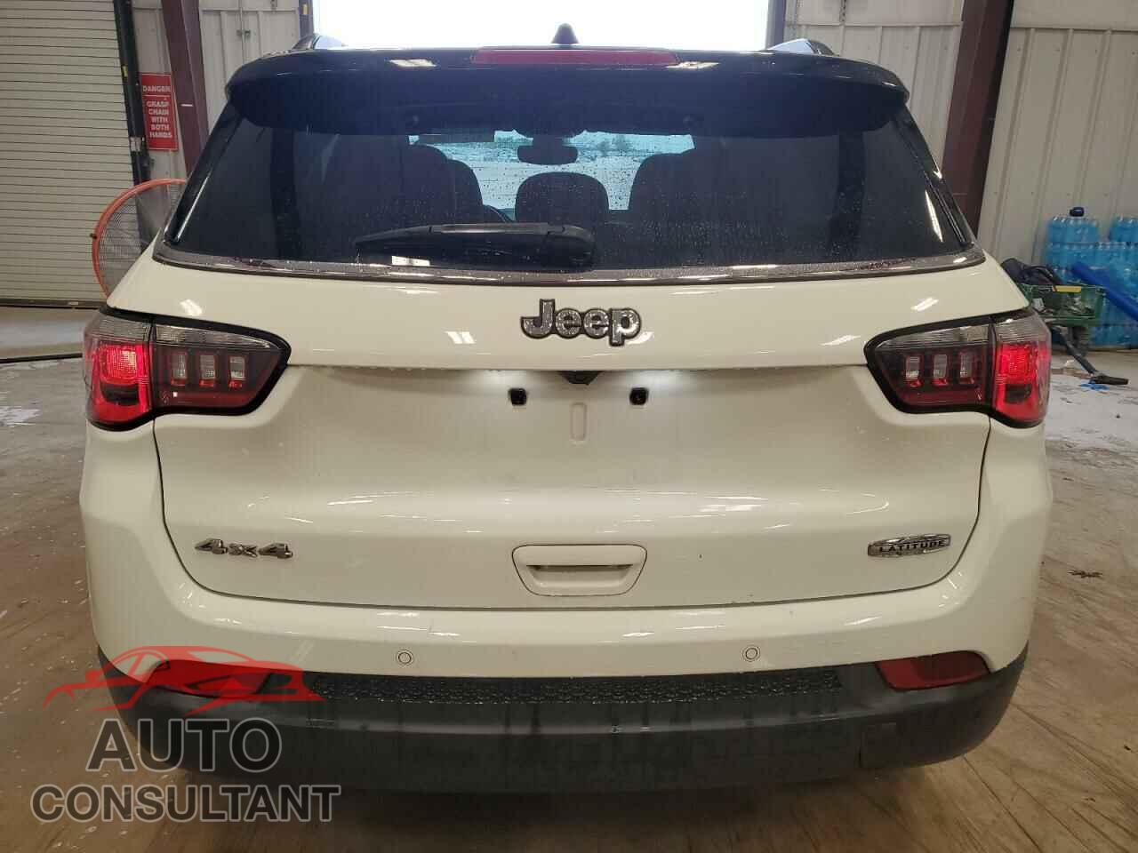 JEEP COMPASS 2019 - 3C4NJDBB8KT599471