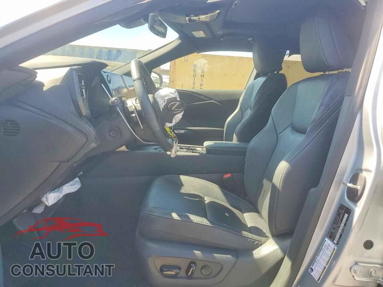 LEXUS RX350 2024 - 2T2BAMBA5RC033366